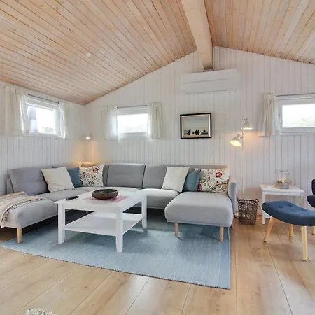 Ingemar - 100m From The Sea By Interhome