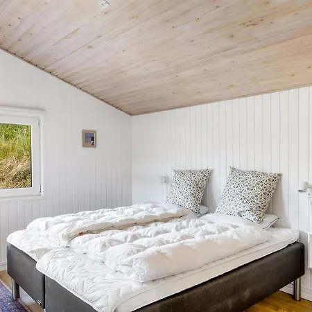 Ingemar - 100m From The Sea By Interhome
